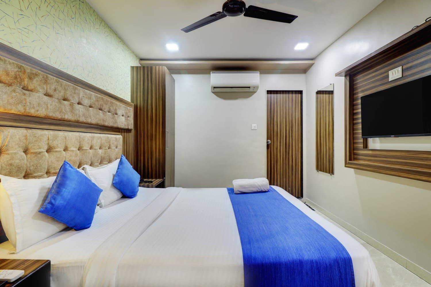 Hotel Blue Terminal Mumbai  Buitenkant foto
