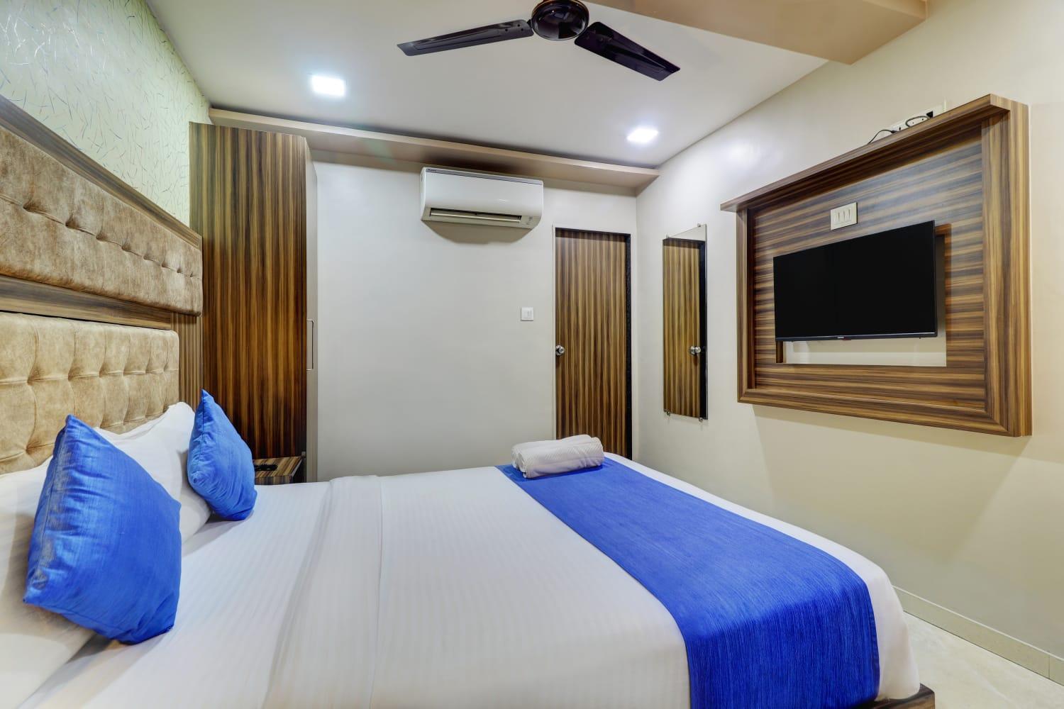 Hotel Blue Terminal Mumbai  Buitenkant foto
